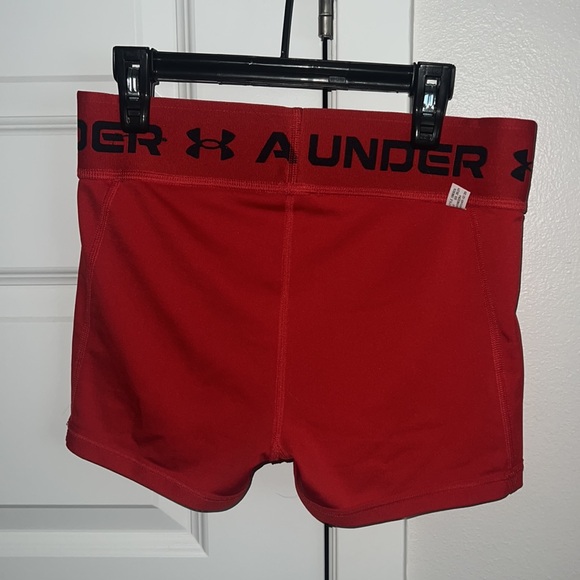 Under Armor biker shorts. Worn like twice. Booty shorts. - Picture 2 of 2